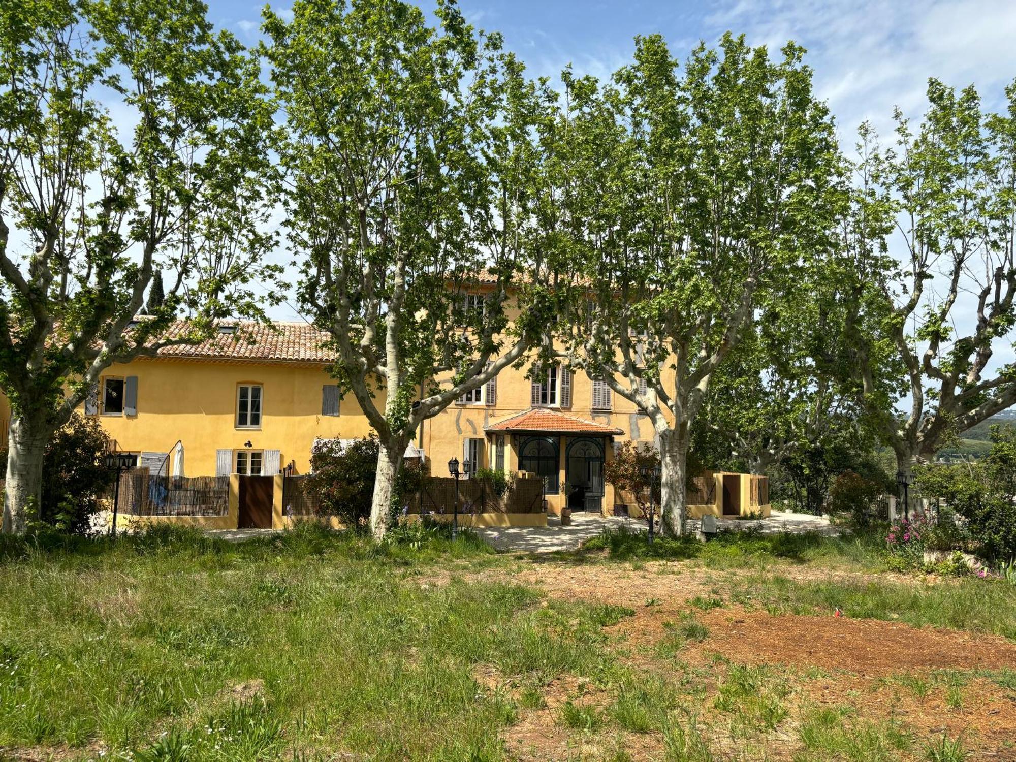 Havre De Paix Au Sein D'Un T3 D'Une Bastide Aixoise آيكس أومبروفينس المظهر الخارجي الصورة