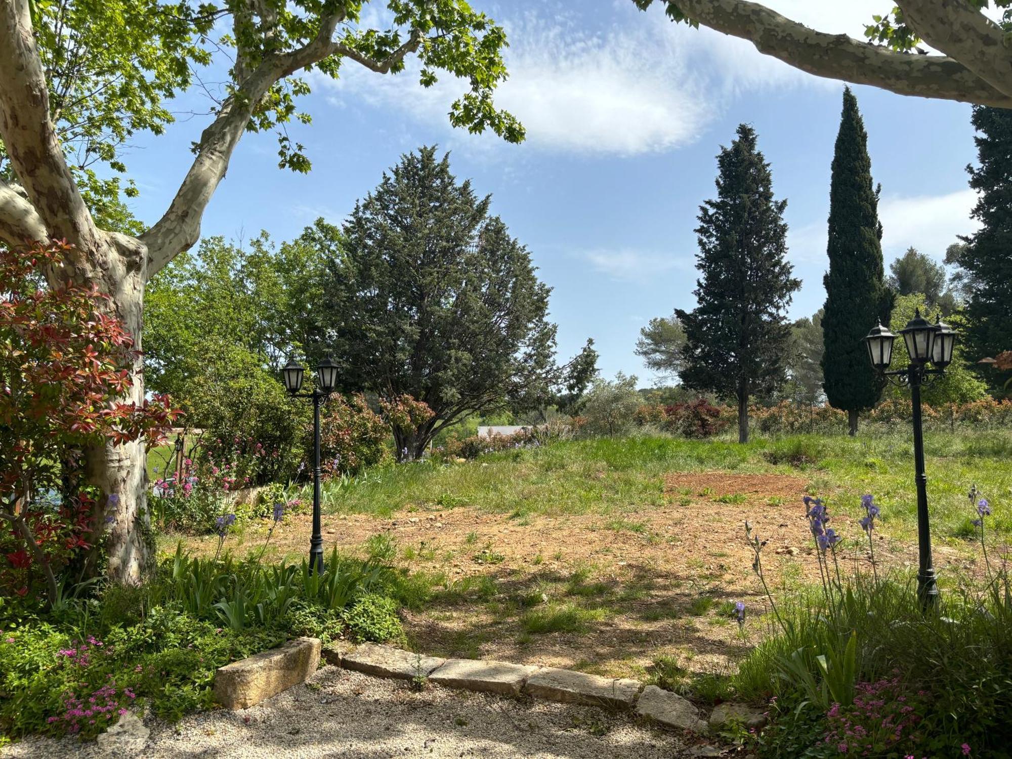 Havre De Paix Au Sein D'Un T3 D'Une Bastide Aixoise آيكس أومبروفينس المظهر الخارجي الصورة